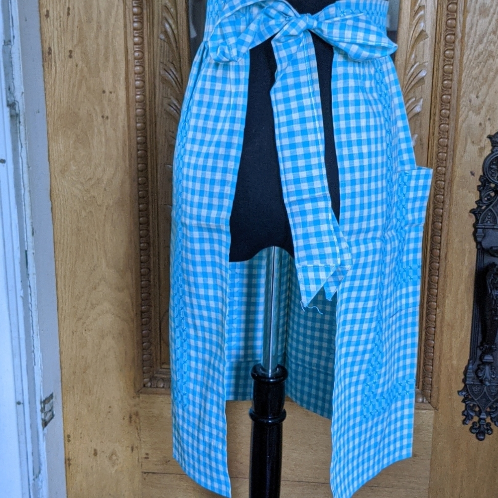 Vintage Light Blue Gingham Half Apron With Pocket View 3